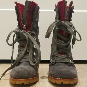 UGG Heel Boots (1001990)